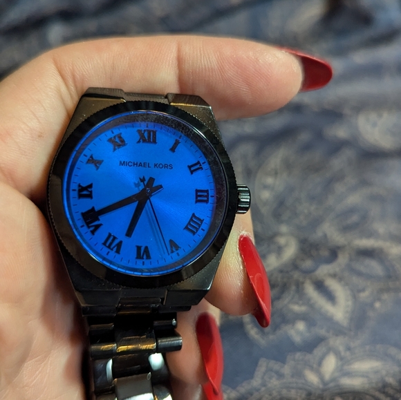 Michael Kors Channing Watch - Picture 7 of 8